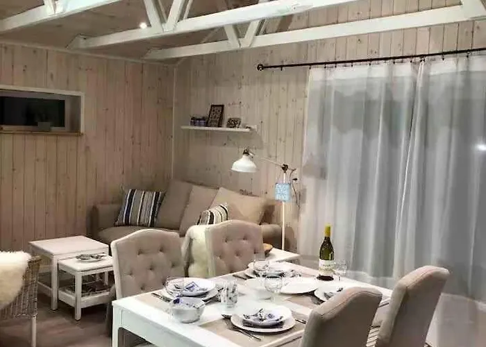 800m To The Lovely Little House Good View