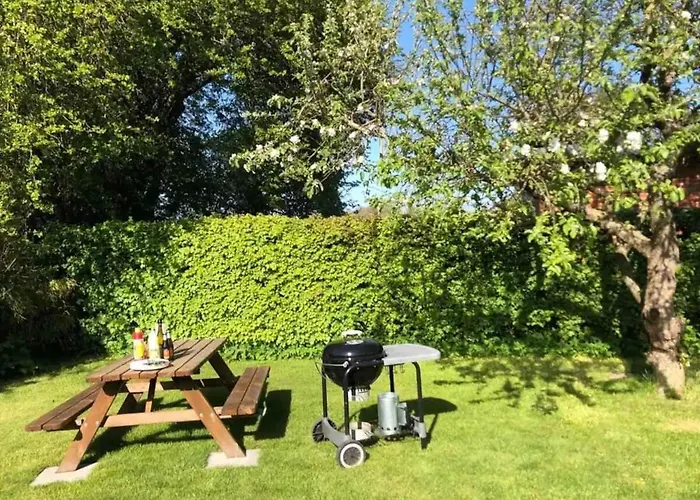 800m To The Lovely Little House Good View